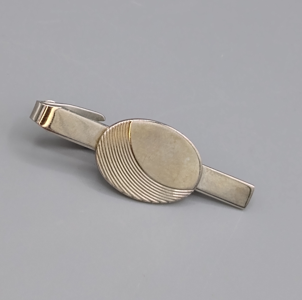 Silver tone Etched Tie Clip Oval Wave Alligator Clip Tie Bar Vintage